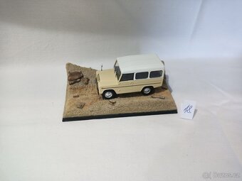Podložka pod osobní automobily 1:43 č. 18 - 3