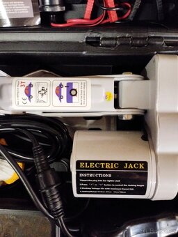 Nůžkový elektrický hever - 3
