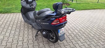 Suzuki Burgman AN 400 - 3