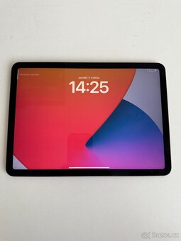 Apple iPad Air 4. gen s bohatým příslušenstvím - 3
