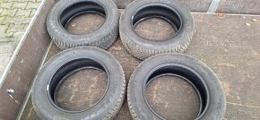 215 60 r16 zimní Dunlop 5,5mm - 3