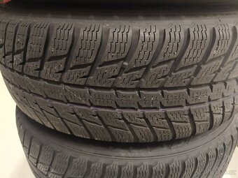 Pneu 235/65R17 - 3