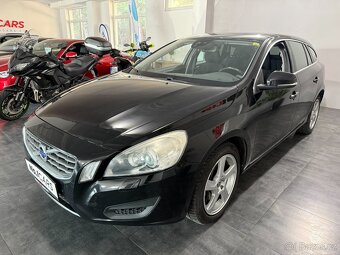 Volvo V60 2,4 D5 205HP 4X4 AUTOMAT - 3