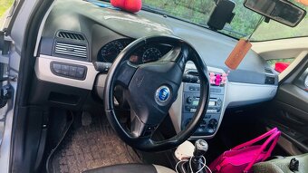 Fiat Grande Punto - 3