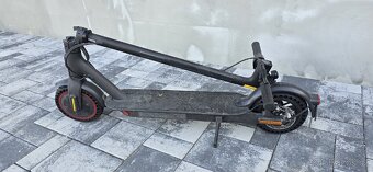Elektrokoloběžka Mi Electric Scooter Pro 2 - 3