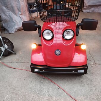 Skutr Sammy E 140/1 - 3