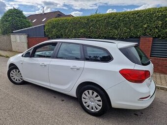 Opel Astra J Sports Tourer 1.7 cdti - nové ČR - STK 2027 - 3