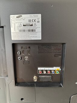 Televize 40" Samsung UE40EH5000W - 3
