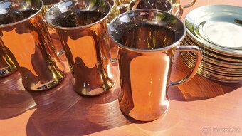 Zlaté skleněné tenkostěnné hrníčky s podšálky - 3