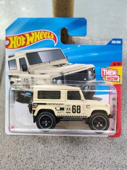 HOT WHEELS - 3