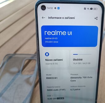 Pěkný mobilní telefon Realme 8, 5G, 4GB RAM, 64GB - 3