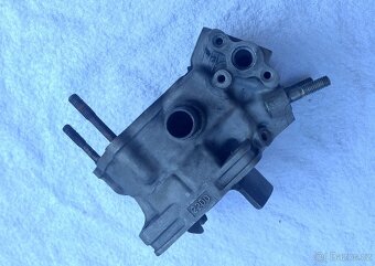 Válec Aprilia RS 250 Suzuki RGV 250 - určený na opravu - 3