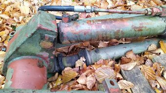 V3S M2 - hydraulické čelo - 3