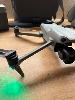 DJI Air 3 Fly More Combo - 3