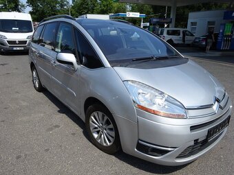 Citroën C4 Picasso 2,0 i, 7 míst, automat - 3