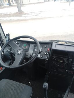 Autobus Man přetypovaný na obytný - 3