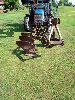 Tří radliční pluh - 3