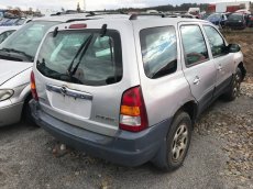 Mazda Tribute 2001 2,0i 16V 91kW -YF- dily z vozu - 3