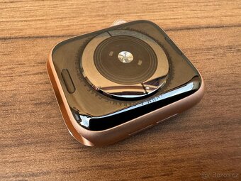 Apple Watch Series 4 - 3