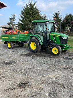 John Deere 3039R - 3