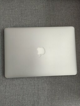 Macbook Air 13 " r. 2014 - 3