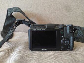 Ricoh GXR Mount A12 - Leica + Voigtlander 40mm f1. 4 - 3