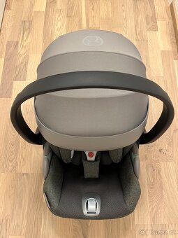 Autosedačka Cybex Cloud T i Size Plus - 3