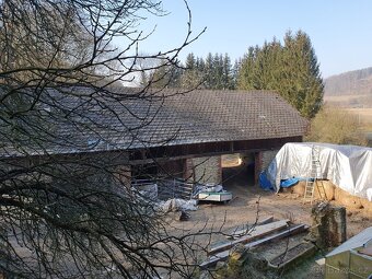 Prodej zemědělské usedlosti s pozemky 2,5 ha - 3