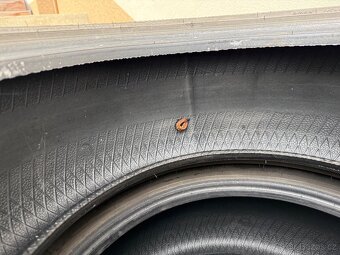 Zimní pneu Good Year 225/50R17 98H XL UltraGrip - 3