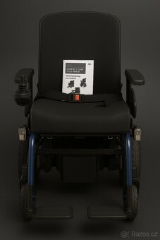 Invalidní vozík elektrický rok stary tak že ještě v zaruce - 3