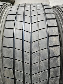 Záběrové pneu 295/60R22,5 - 3