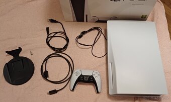PS5 s mechanikou v záruce do 8.10.2026 Datart + 2T SSD disk - 3