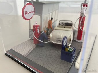 Abrex Škoda Felicia 1:43 Benzina - 3