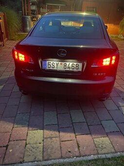 Lexus IS250 2.5i 153kW - 3
