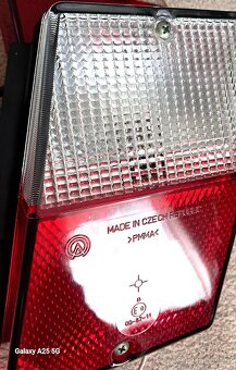 Škoda Favorit nové pravé zadní světlo CZ - 3