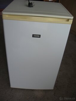 Mrazák Zanussi ZFG 06400 WA - 3