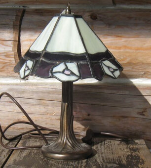 Vitrážová lampa vyrobená technikou tiffany - 3