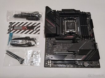 ASUS ROG STRIX B650E-E GAMING WIFI - 3
