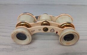 Prodám zachovalé divadelní kukátko v koženém obalu - 3