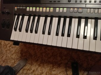 YAMAHA PSR S 770 - 3