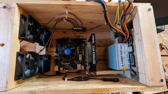 Toilet PC: Rtx 3050, i3-10100f, 16gb RAM - 3