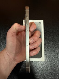 Iphone15 PRO MAX 256 GB bílý - 3