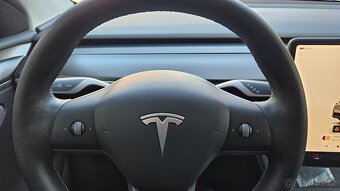 Tesla Model Y LR AWD Berlin Záruka SoH 93.4% - 3