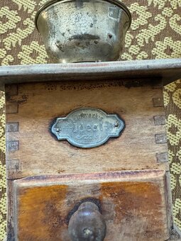 Mlýnek na kávu - 3