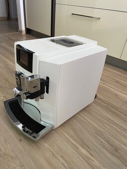 Jura E8 - 3