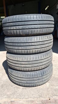 185/65R15 - 3