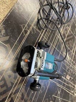 horní frézka 8mm / 1100W MAKITA - 3