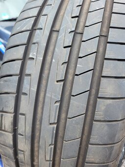 245 45 18" 100Y ,RSC" GoodYear - 3