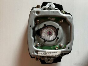 Audi A4 airbag řidiče - 3