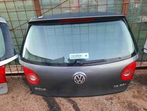 vw golf 5 - zadni viko kufru - 3